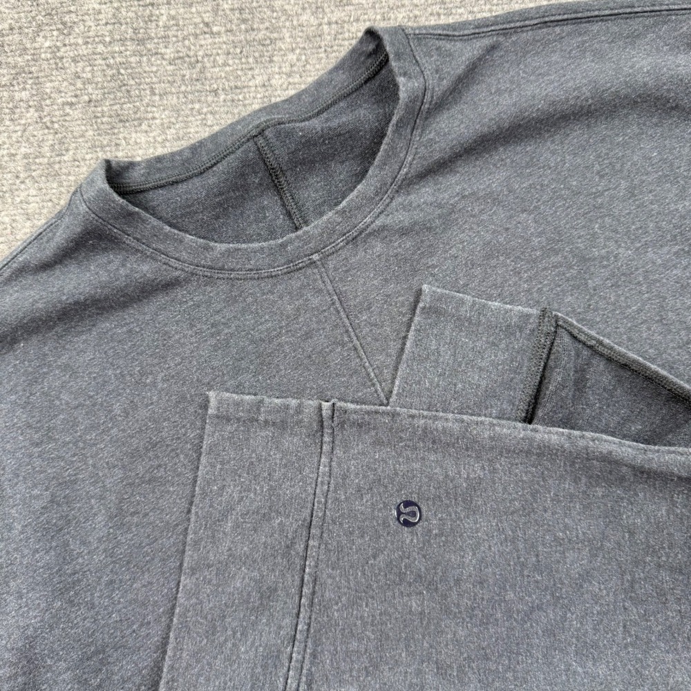 Lululemon Short Sleeve T-Shirt 6‎ Charcoal Gray Side Slit High Low Women's